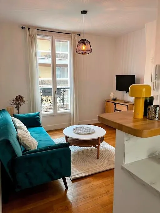 Lovely Renovated 1 Bedroom Apartment In Montmartre Paris