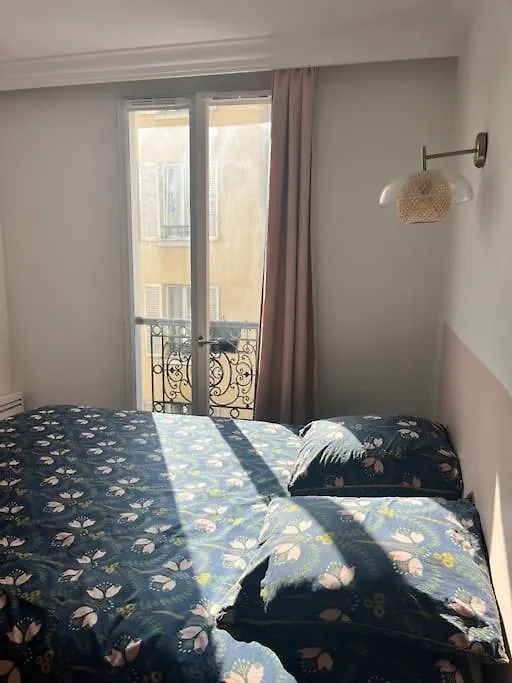 Lovely Renovated 1 Bedroom Apartment In Montmartre Paris 0*,
